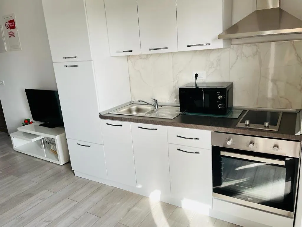 Apartman Tina Murvica  Murvica (Policnik)