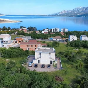 Bonaca Apartman